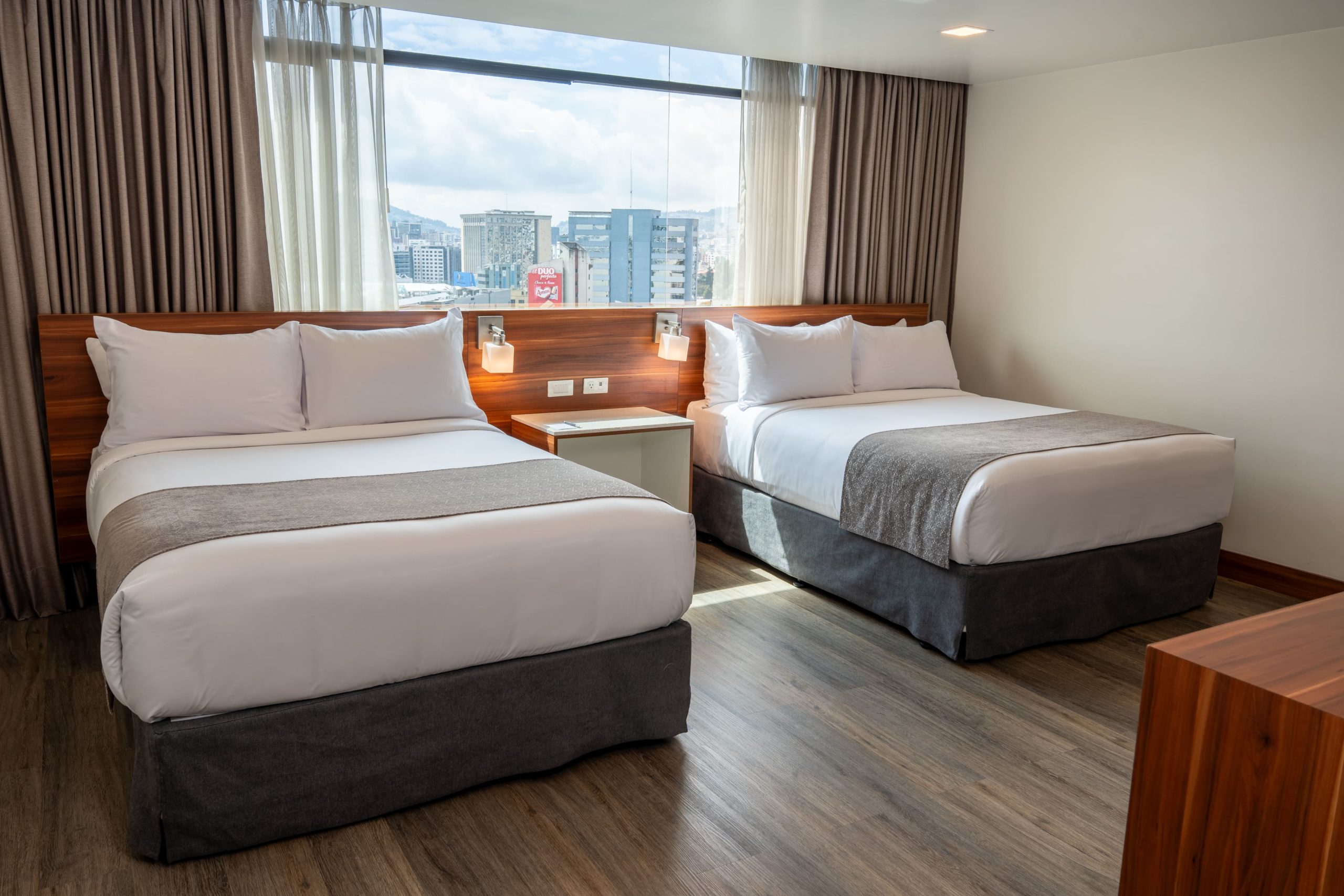 Номер в Wyndham Garden Quito
